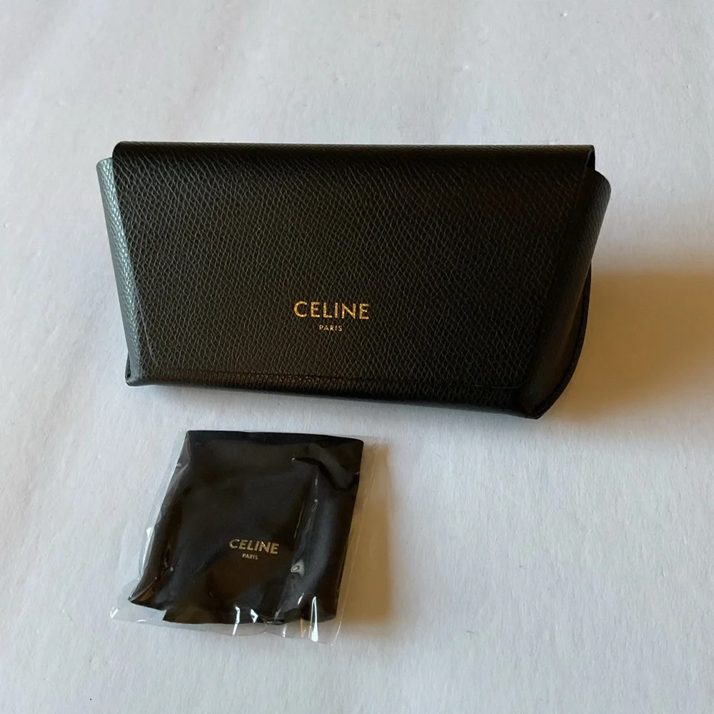 CELINE LARGE SUNGLASSES HOLDER BLACK WITH CLEANING CLOTH NEW